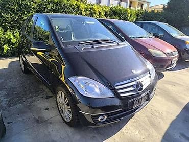 oglasi auta: MERCEDES BENZ A 180 2010. GOD. - KOMPLETAN AUTO U DELOVIMA | — 2