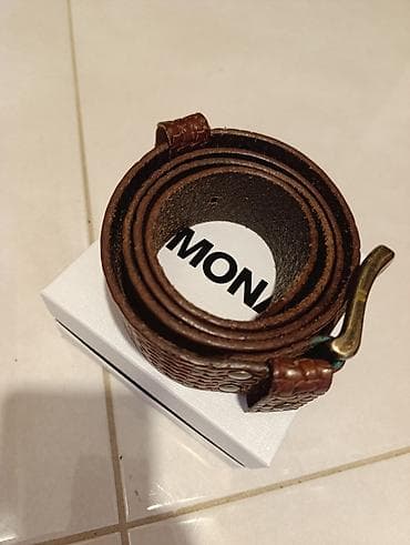 mona black friday: Mona kožni kaiš – braon, reljefni uzorak, masivna kopča - Materijal — 1