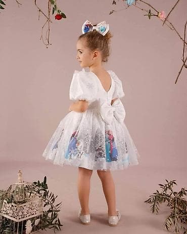 Elza Frozen haljinica u kompletu sa mašnom, 5800din, veličine 6-7, 7-8 na lalafo.rs Elza Frozen haljinica u kompletu sa mašnom, 5800din, veličine 6-7, 7-8