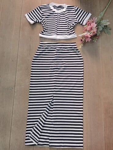 zenski kompleti sako i suknja: Dužina suknje 85 
1700 komplet r.d — 2