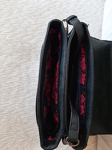 diesel torbice cene: Jako prakticna torbica,manjih dimenzija ali dosta stvari stane — 4