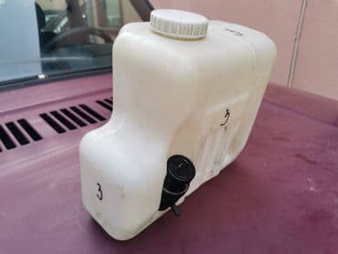 motor brisaca zastava 101: Posuda prskalice brisaca sa motorom Lada 2121,21213,21214 Niva, br.3 — 2