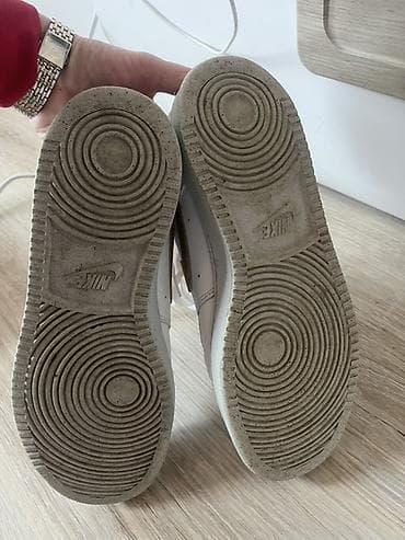 cipele za plivanje: Nike patike – model inspirisan klasičnim košarkaškim siluetama - — 4