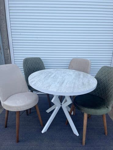 Sets of table and chairs: 🌟🌟akcijska cena 🌟🌟 cena okruglog seta 270€ u set spadaju 4 stolice i — 1