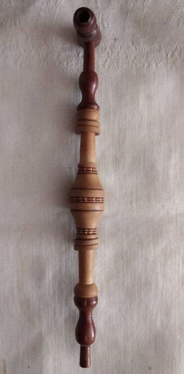 gramofonske ploce beograd: Muštikla starinska drvena duž. 25 cm.očuvana — 2