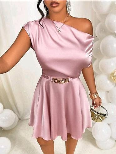 Haljine: Elegantna mini haljina od satena – puder roze - Kroj: asimetrični — 2