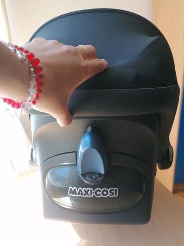 lindex jakne za decu: Auto sediste i nosiljka, marke MAXI - COSI. Za uzrast 13 kg. Made in — 7