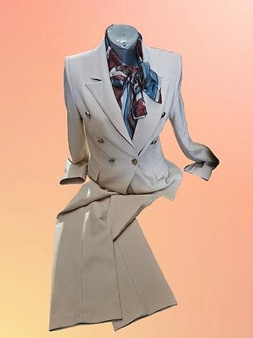 Damski elegantni komplet – sako i pantalone. 38 vel