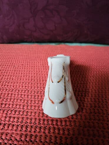 solje zajecar: Figura nova tkz opanak,Zajecar porcelan 70te. Figura,vazica nova — 6
