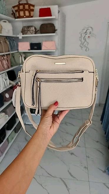 mali rancevi: Dva nova modela sportskih torbi 🦋🦋
Cena 2300 dinara

IK — 5