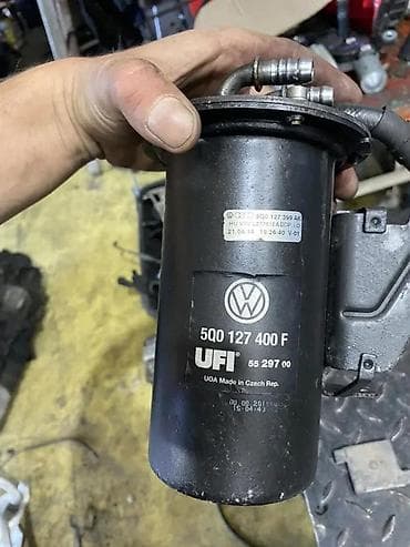petrolejski proizvod: KUCISTE FILTERA NAFTE AUDI VW 5Q0127400F | audi delovi zemun — 1