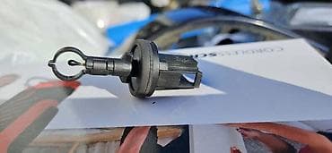 SENZOR TEMPERATURE ZA FORD GALAXY - na lalafo.rs SENZOR TEMPERATURE ZA FORD GALAXY -