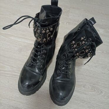 ccc obuca beograd: Ankle boots, 36 — 2