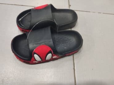 bata obuća: Prelepe decije papuce 
Vel 18-35
1600 din
sd
szd — 12