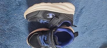 nb patike: Dečije patike Champion 1500din - Model: sportske patike sa čičak — 2