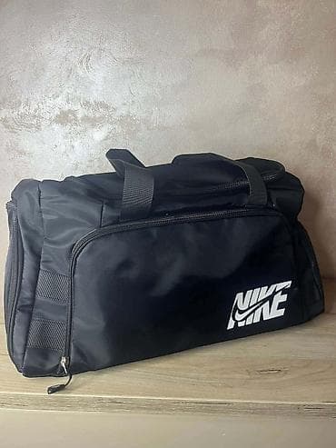sportske torbe za devojcice: Sportske torbe – više modela - Modeli: crna sportska torba sa belim — 2