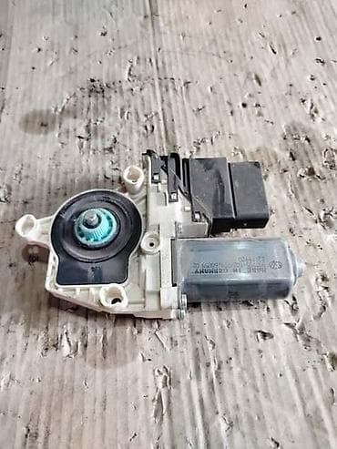 vakum staklo cena: MOTORIC PODIZACA Z.LEVI ZA VOLKSWAGEN GOLF 6 OD 2008. DO 2012. GOD. | — 1