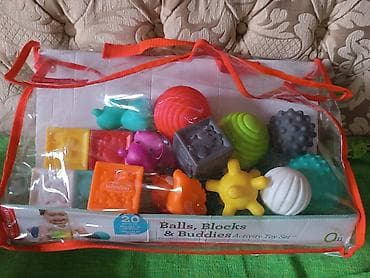 Infantino “Balls, Blocks & Buddies” – set aktivnosti za bebe