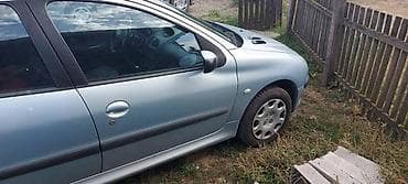 gps za automobile: 1.4 BENZIN ZA PEUGEOT 206 | kompletan auto u delovima — 8