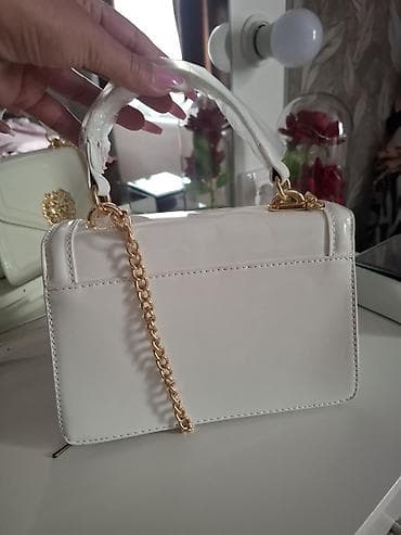 torbe sinsay: Elegantna bela torbica sa zlatnim detaljima 🤍✨ Savršen model za — 6