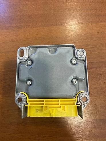 stitnici od sunca za auto: AIRBAG CONTROL UNIT ZA VOLKSWAGEN POLO - 6C0959655J | Airbag control — 2