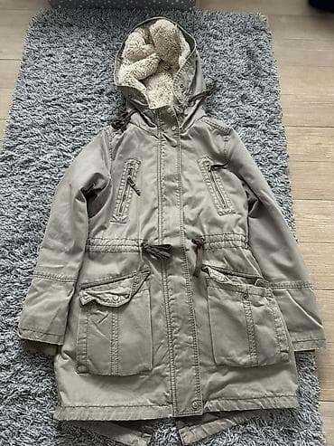 suknja od tila i patike: Parka sa krznom, moze biti zimska i prolecno-jesenja posto se krzno — 1