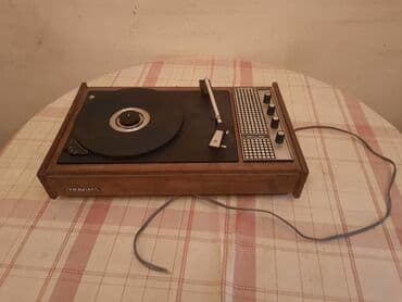 bas pojacala: Tanjir,ruka,igla za retro,stari gramofon - Star Nepoznato stanje — 4