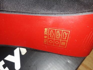 baletanke 38: Poslednji par
Italijanske stikle broj 39 odgovaraju i za 38 — 6