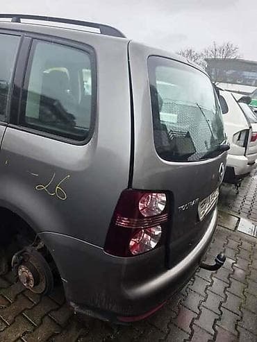 Kompletan auto u delovima: VOLKSWAGEN TOURAN 2009. GOD. - KOMPLETAN AUTO U DELOVIMA | AUTO — 4