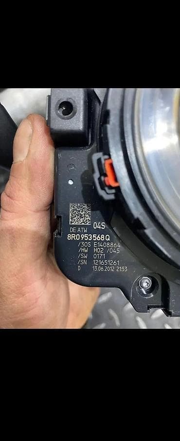 led dinamicki migavci: AUDI A4 A5 Q5 SUPLNA ABLENDER 8RO953568Q | Audi vagen delovi altina — 2
