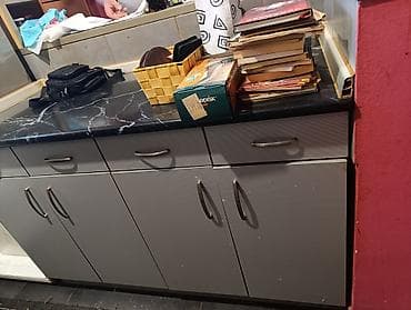ugaoni element za kuhinju: Hitna prodaja 
Kuhinja pravljena po meri
Bg Banjica — 2