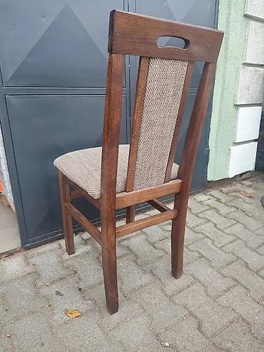 plasticni stolovi i stolice nova pazova: Drvena trpezarijska stolica sa tapaciranim sedištem i naslonom. - — 3