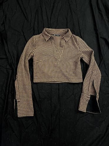 top sa perjem: Zara kratki top/košulja sa kragnom - Model: uski, crop dužina, blago — 1
