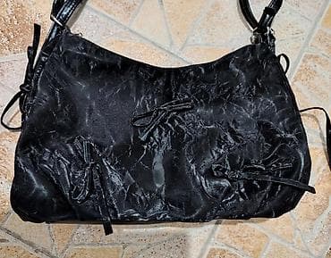 torbe srebrne boje: Set torbi – 4 komada NOVE 1) Tamnoplava sportska torbica preko — 5