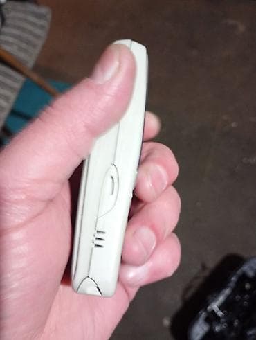 nokia cigla: Nokia 3310 – klasični mobilni telefon,cena je za oba telefona,rade na — 6