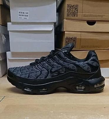 ps fešn nova kolekcija: TN Nike
Cena: 3600din ❤️‍🔥📌📌
Brojevi: 36-46
PS✨ — 1