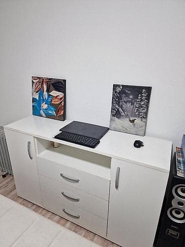 ikea nogice za komode: Komoda — 2