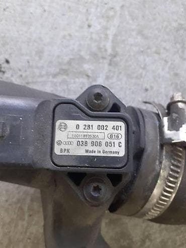 auto lak u spreju: CREVO INTERKULERA ZA VOLKSWAGEN CADDY, GOLF 6, JETTA . - 1K0145770AE — 1