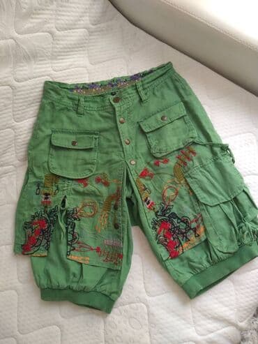 pepco lanene pantalone: Desigual sorts-bermude, materijal pamuk i lan, veoma zanimljiv model — 1