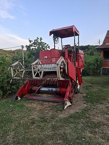 nosac za gume: Samohodni kombajn Epple Mobil – žitni heder sa podizačima polegle mase — 1