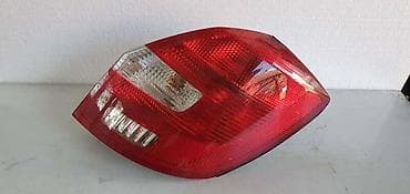 rotaciona svetla: DESNO STOP SVETLO LAMPA ZA ŠKODA FABIA — 1