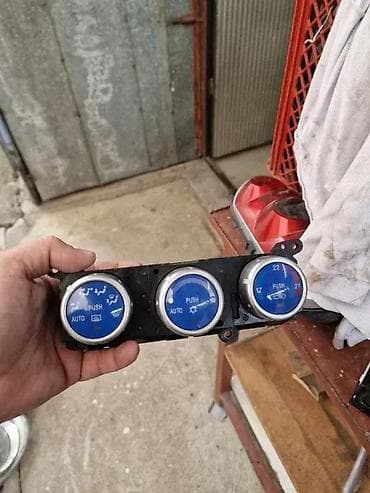 Vozila: PREKIDACI VENTILACIJE MITSUBISHI L200 | Prekidaci ventilacije — 1