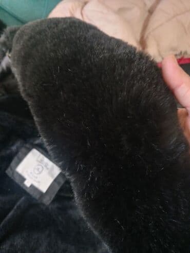 zara coats: Ženska zimska jakna – crna, topla i elegantna. - Krojen, punjen model — 5