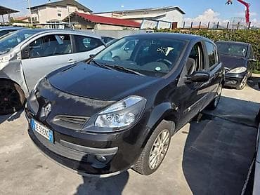 prodaja polovnih guma: FIAT BRAVO 2007. GOD. - KOMPLETAN AUTO U DELOVIMA | Renault Clio 3 — 2