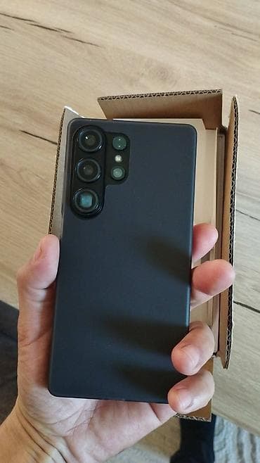 Smartfon sa velikim ekranom i naprednim sistemom kameraKOPIJA S26ULTRA