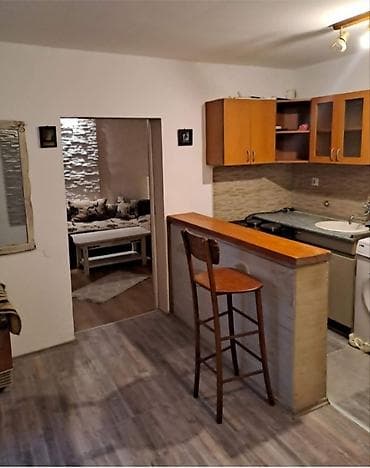 rent apartment novi sad long term: Zvezdara, Bulbulder blizina,centra, Djermai,zdajem stan u zasebnoj — 6