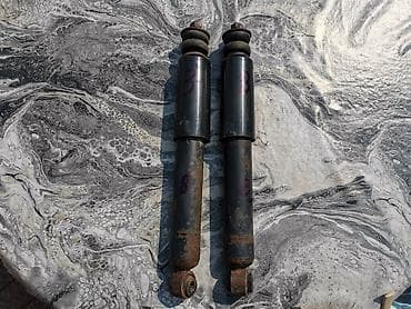 Prednji amortizer Lada 2121,21213,21214 broj 8. Polovni, očuvani