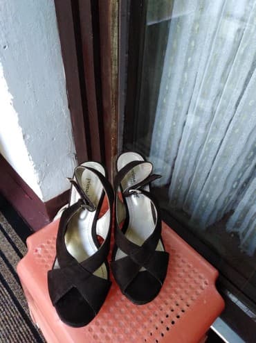 c a papuce: Sandals, Primadonna, 38 — 1