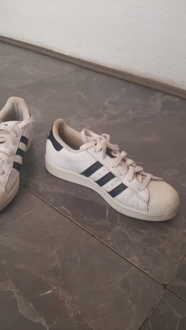 muski satovi do 2000 dinara: Patike, Adidas — 1
