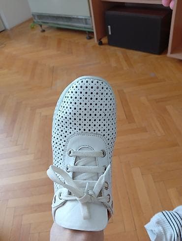 Flat shoes: Zenske patike,koza - Materijal: mekana koža sa perforacijama po celom — 5